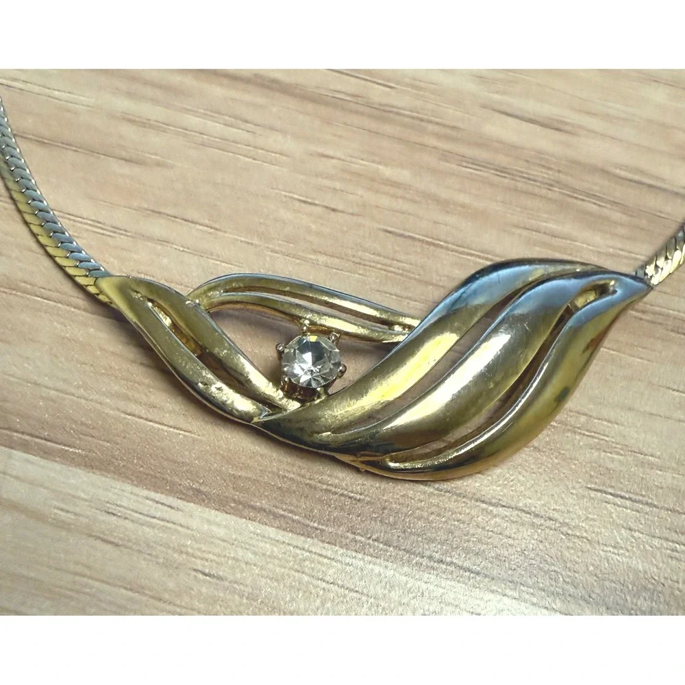 Gold Tone Curved‎ Wave Necklace Clear Rhinestone Vintage Inspired